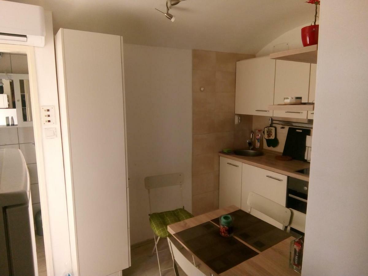 Lara Apartment Загреб Екстериор снимка